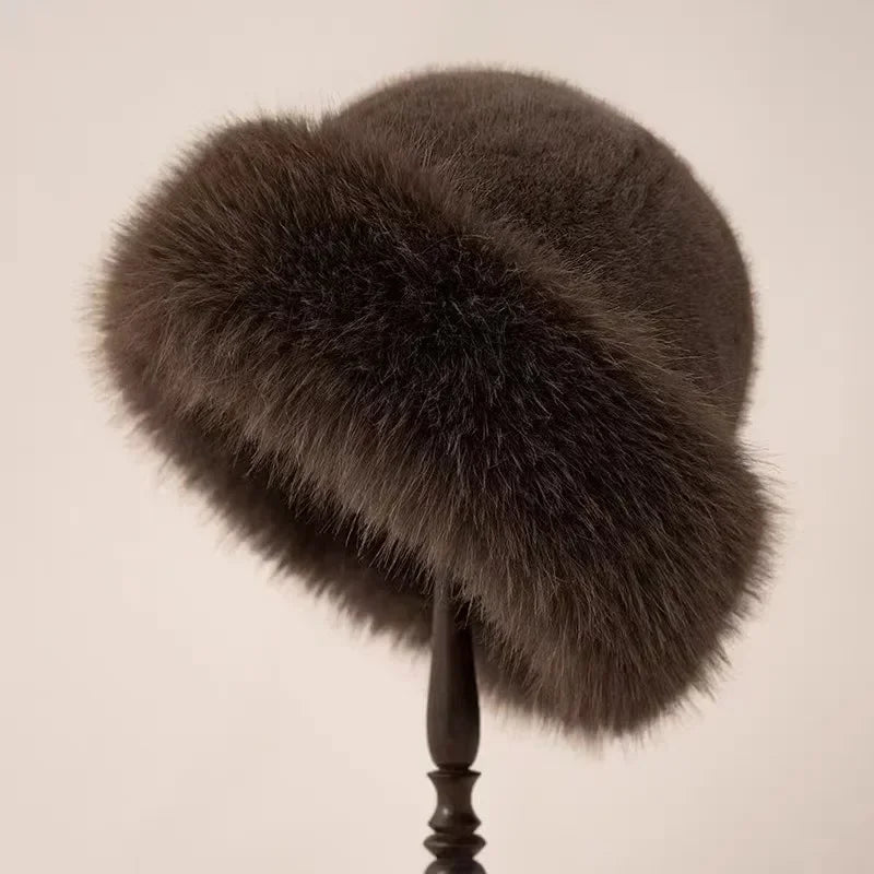 Pluché | Soft & Stylish Luxe Winter Hat