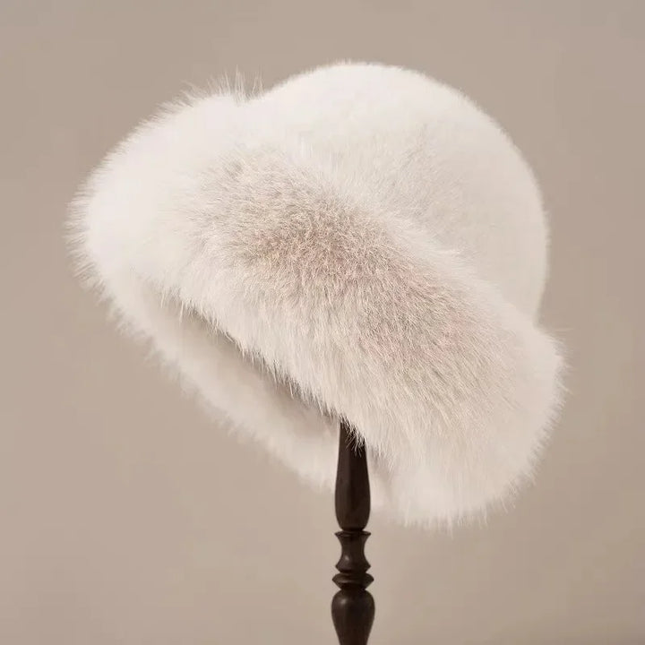 Pluché | Soft & Stylish Luxe Winter Hat